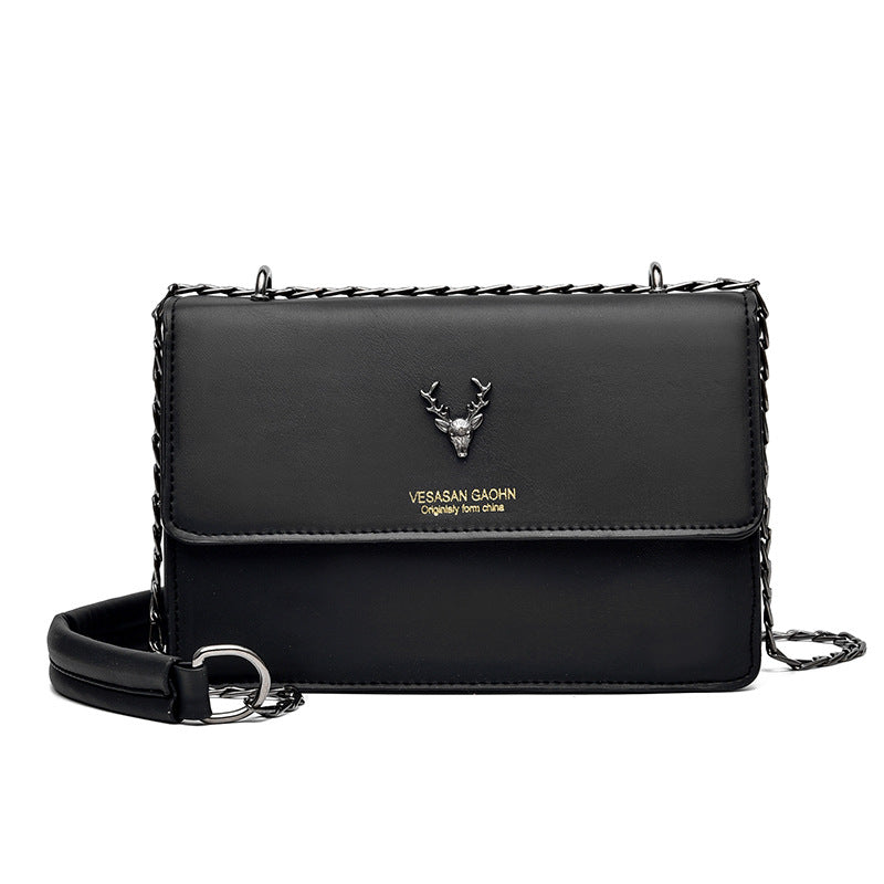The Bella Chain Shoulder Bag – the little touch that upgrades every look