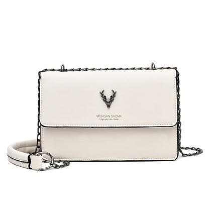 The Bella Chain Shoulder Bag – the little touch that upgrades every look