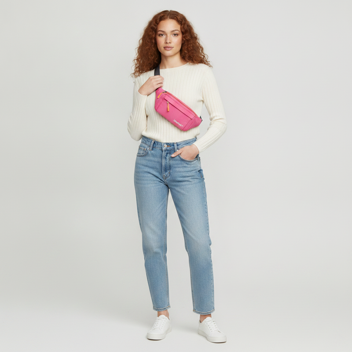 UrbanPack™ – the waist bag that keeps your hands free and your head calm