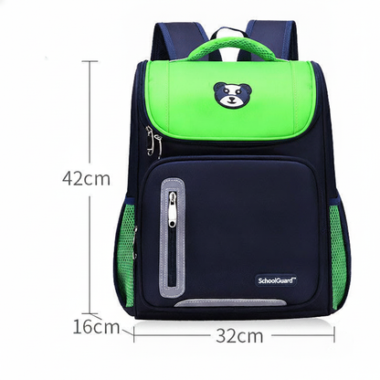 SchoolGuard™ – a backpack that protects the back, organizes the day and gives the child a sense of security