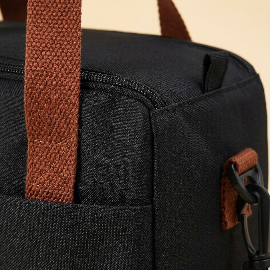 ChillBox zipper and stitching detail